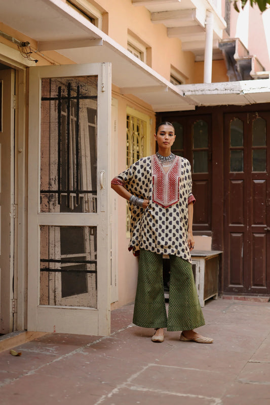 Halfmoon Kaftan Set