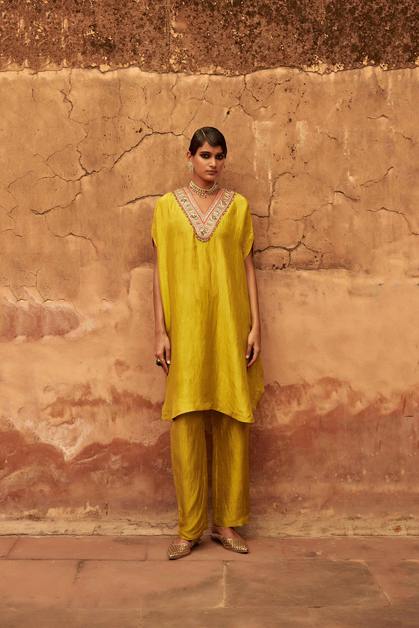 Short V Neck Kaftan Set