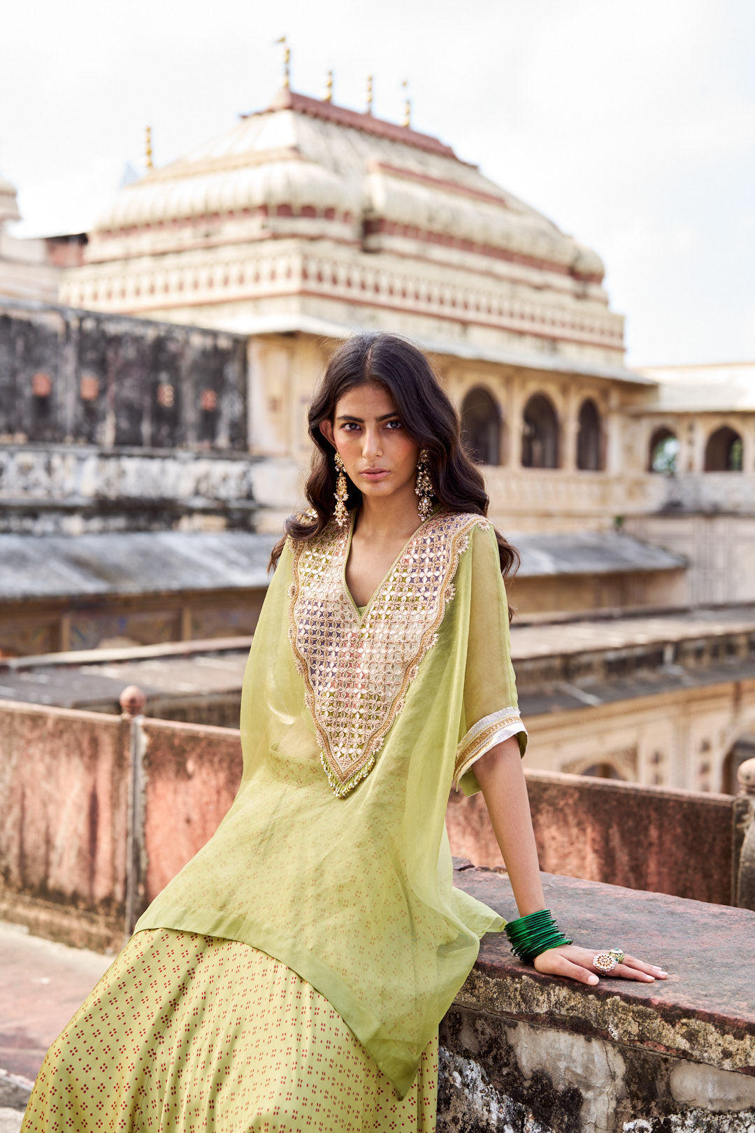 Green Gota Cape Set