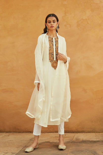 Boondi White Kurta