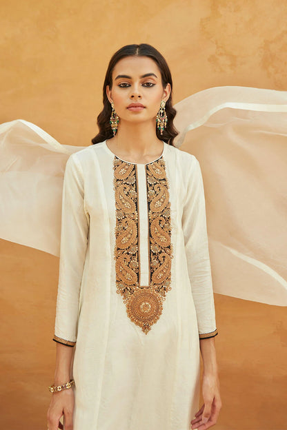 Boondi White Kurta