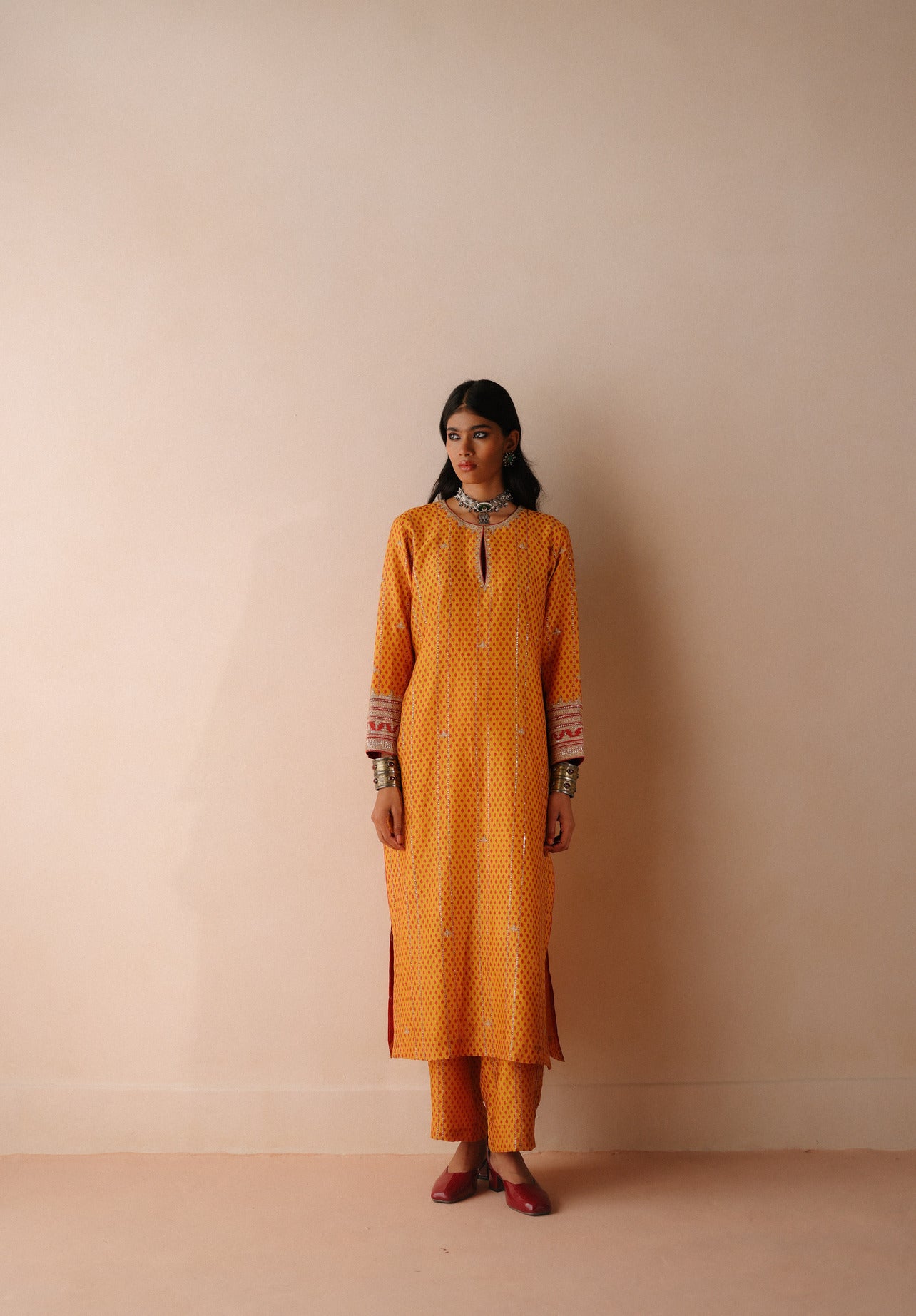 Ambi Kurta Set